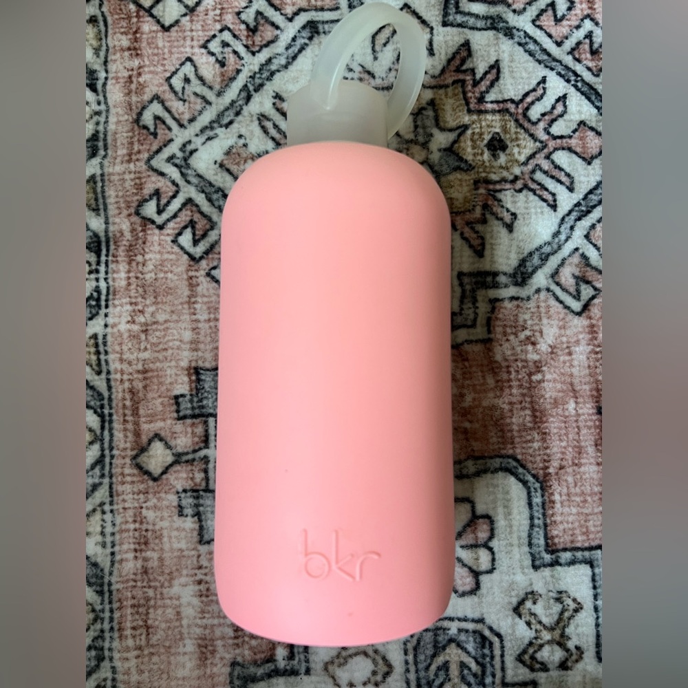 BKR reusable glass water bottle pale pink large 1L size 32 oz  travel cup